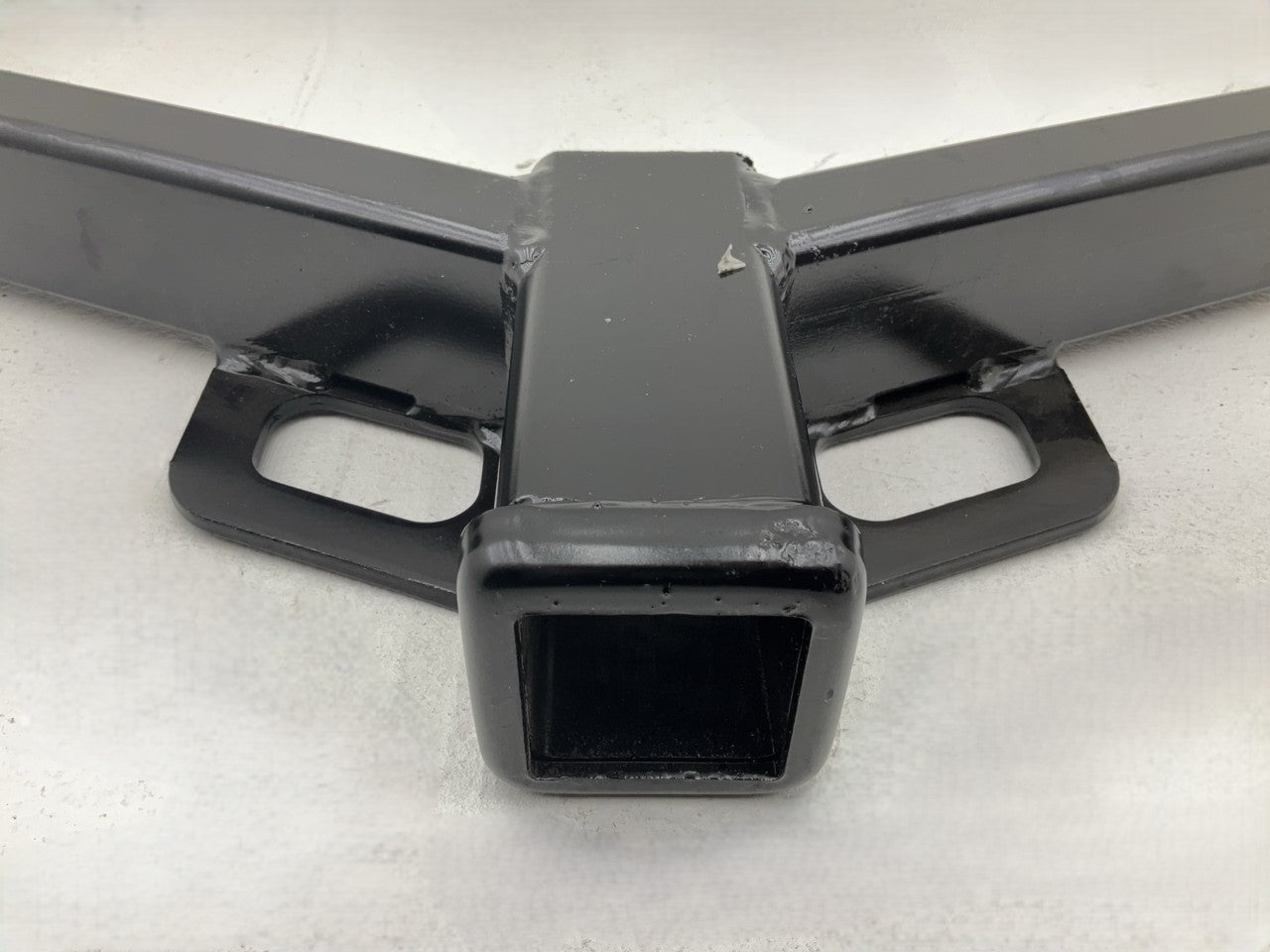 NEW - OUT OF BOX 51062 Class III Trailer Hitch, 2'' Receiver