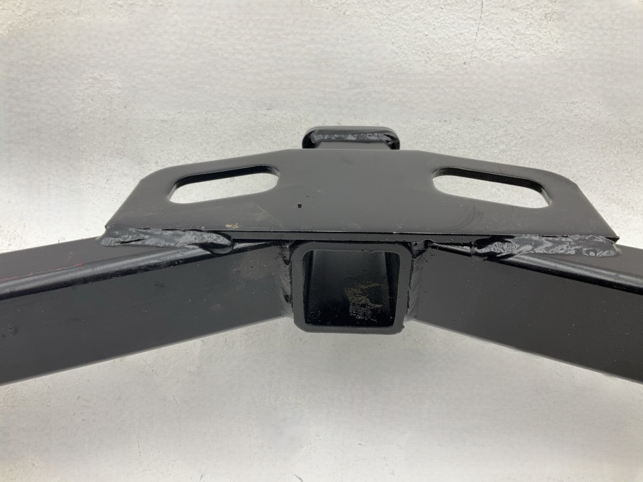 NEW - OUT OF BOX 51062 Class III Trailer Hitch, 2'' Receiver