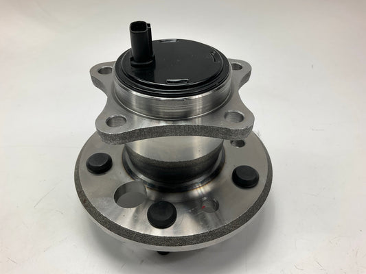 NEW - OUT OF BOX 512207 Rear Right Wheel Bearing And Hub Assembly