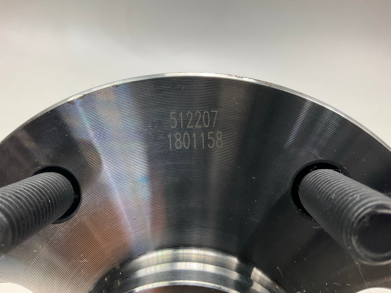 NEW - OUT OF BOX 512207 Rear Right Wheel Bearing And Hub Assembly