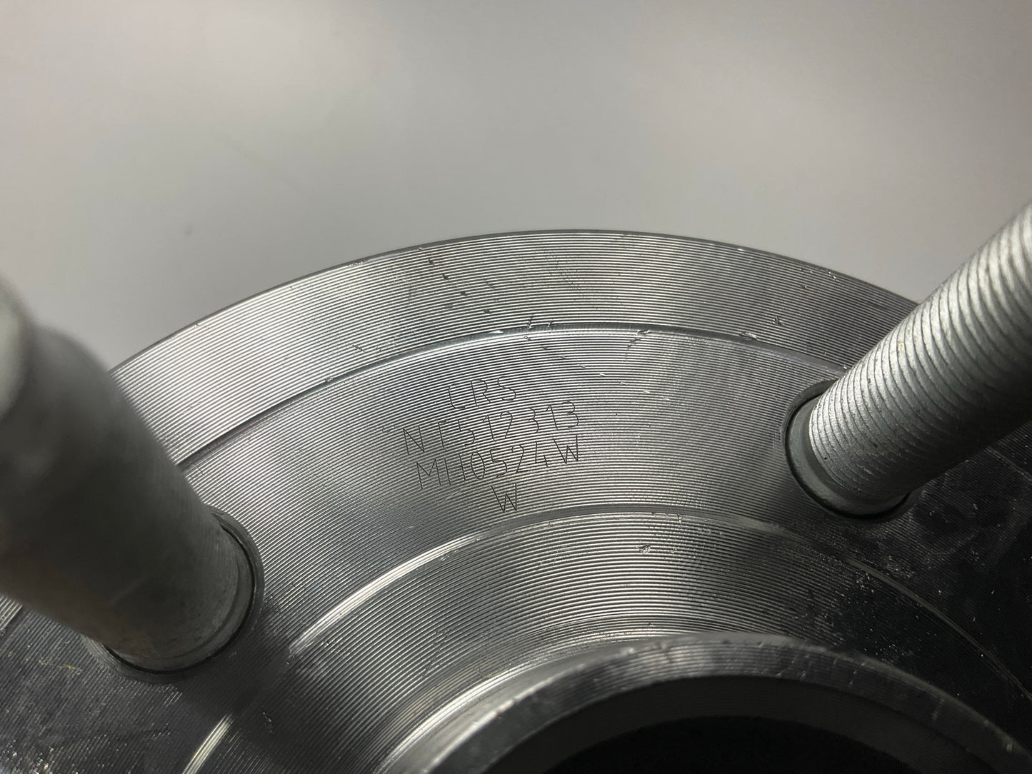 NEW - UNBOXED 512313 Wheel Bearing And Hub Assembly, Rear