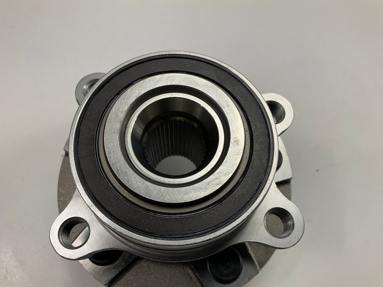 NEW - OUT OF BOX 512641 Front Wheel Hub & Bearing Assembly