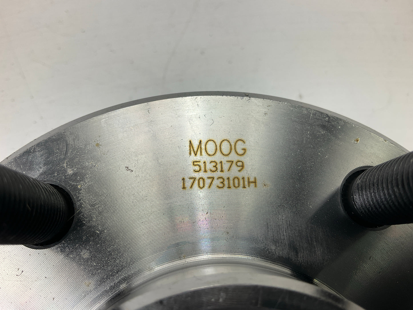 NEW - UNBOXED MOOG 513179 Front Wheel Bearing And Hub Assembly