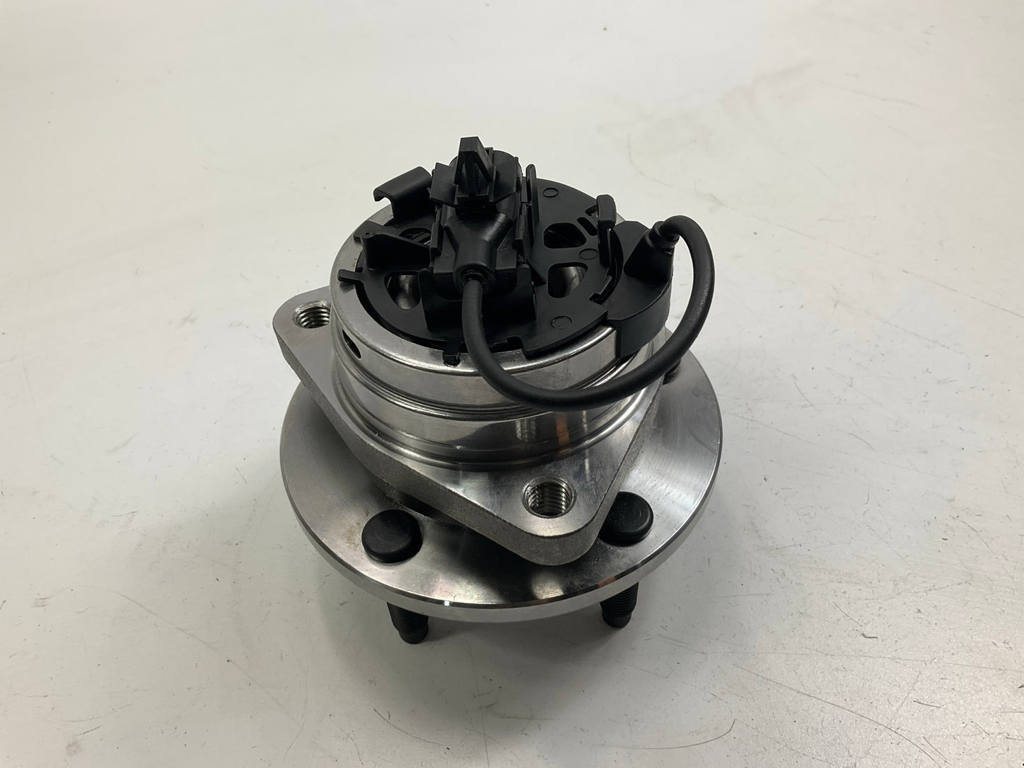 NEW - UNBOXED 513214 Front Wheel Bearing And Hub Assembly
