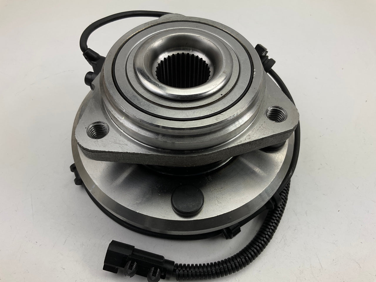 NEW - UNBOXED 513272 Wheel Bearing And Hub Assembly, Front