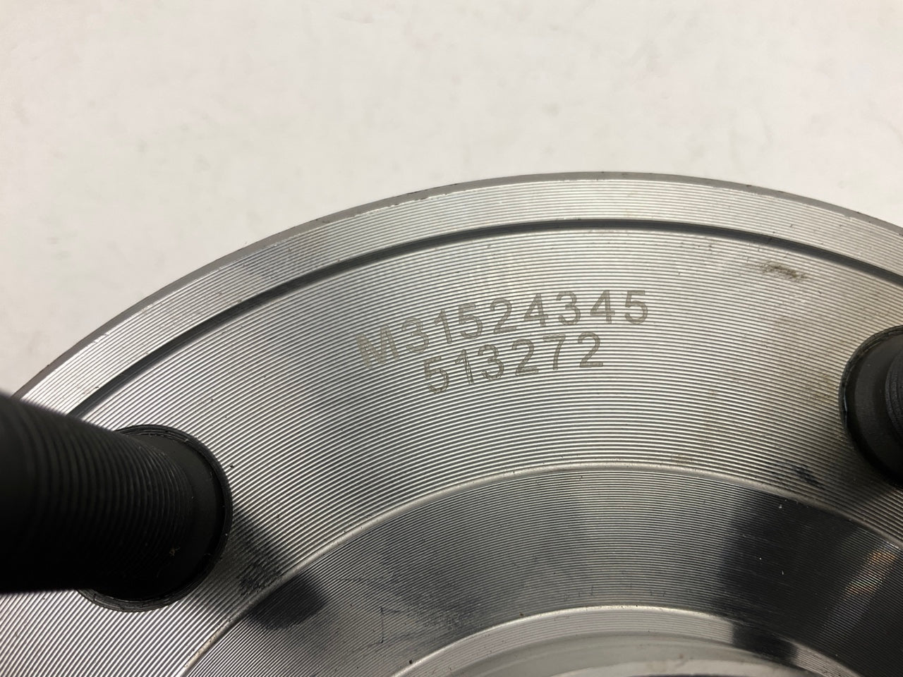 NEW - UNBOXED 513272 Wheel Bearing And Hub Assembly, Front