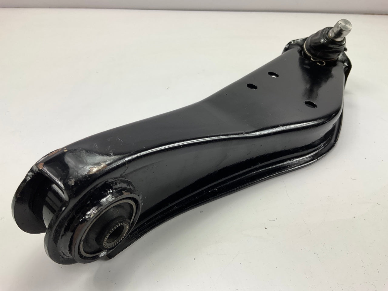 NEW UNBOXED 51360-SA5-013 Front Lower Left Control Arm & Ball Joint 82-83 Accord