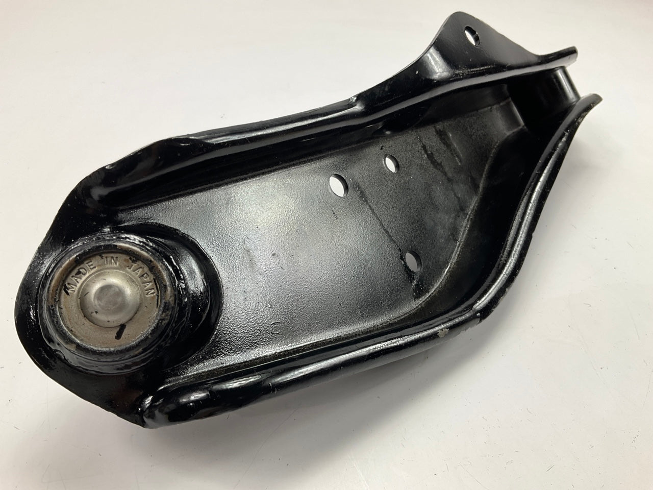 NEW UNBOXED 51360-SA5-013 Front Lower Left Control Arm & Ball Joint 82-83 Accord