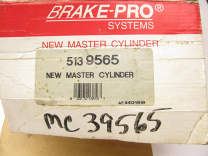 NEW - OUT OF BOX - 5139565 Brake Master Cylinder MC39565 MC39580 W/O ABS