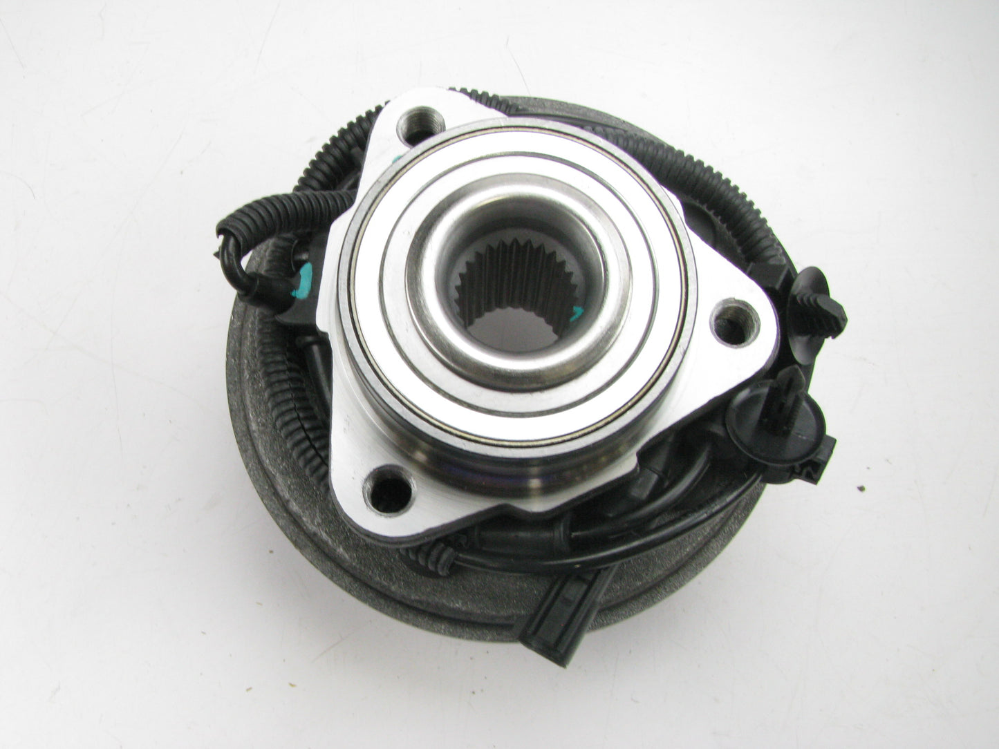 NEW - OUT OF BOX 515050 Wheel Bearing And Hub Assembly - Front