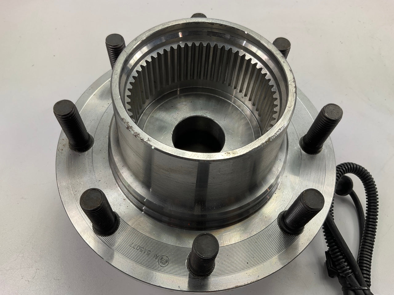 NEW - OUT OF BOX 515077 Front Wheel Bearing And Hub Assembly