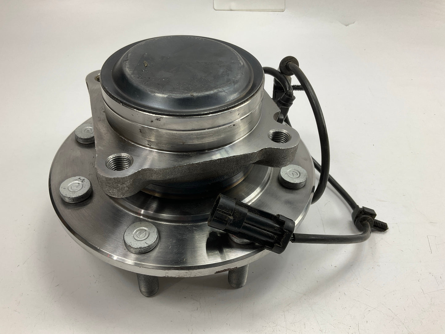 NEW UNBOXED 515087 8-LUG Front Wheel Hub Bearing