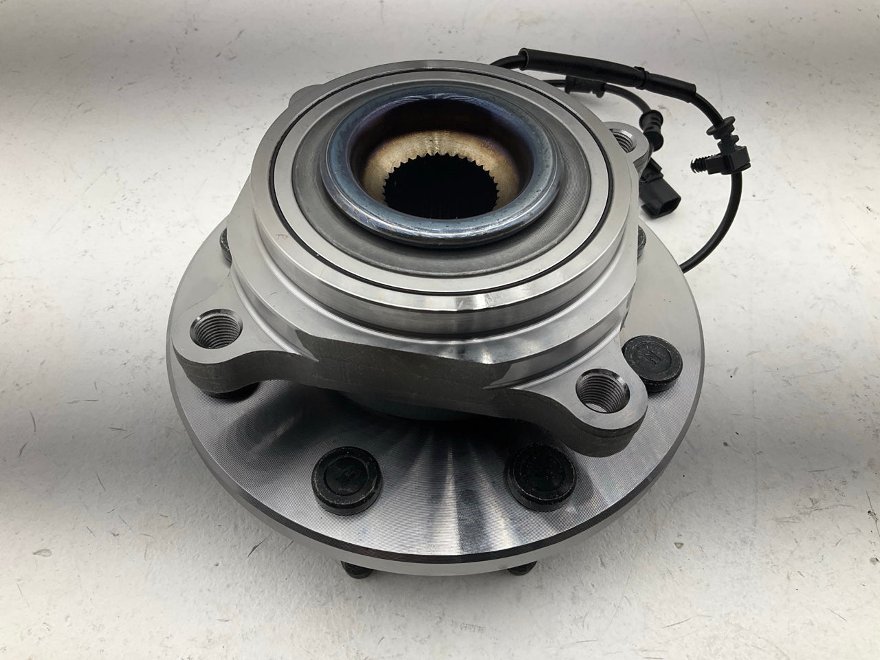 NEW UNBOX Moog 515122 Front Wheel Hub Bearing For 09-11 Dodge Ram 2500 3500 4WD