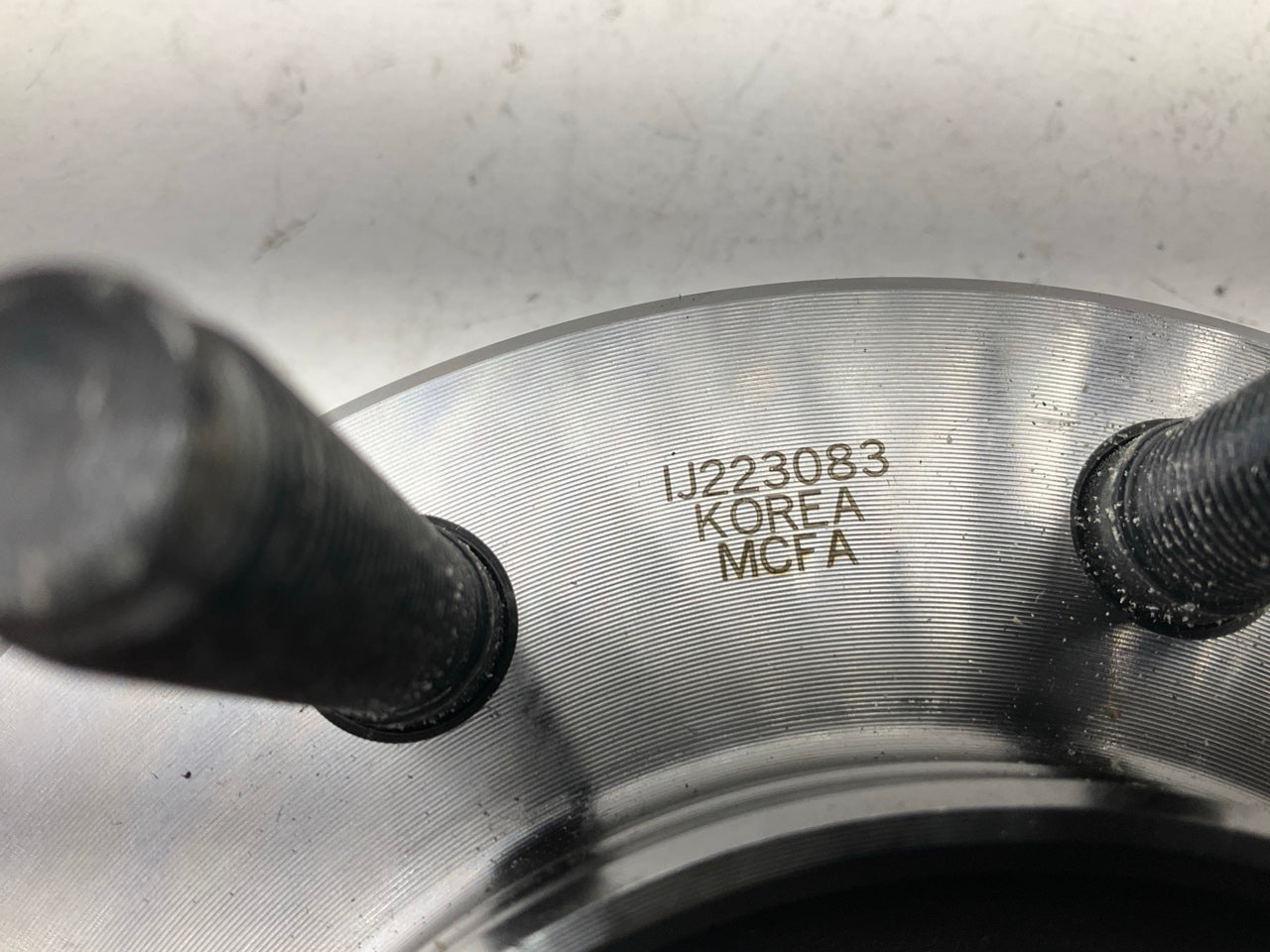 NEW UNBOX Moog 515122 Front Wheel Hub Bearing For 09-11 Dodge Ram 2500 3500 4WD