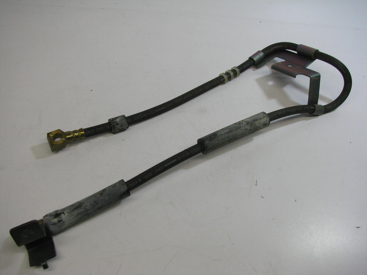 NEW - OUT OF BOX - 52009145 Brake Hose -T-300 T300 Forklift
