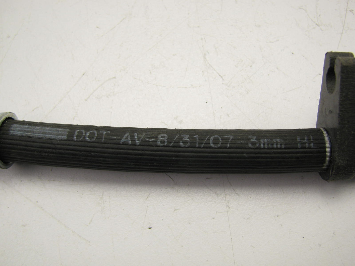 NEW - OUT OF BOX - 52009689AD FRONT LEFT Brake Hose For 00-02 Ram 1500 2500 3500