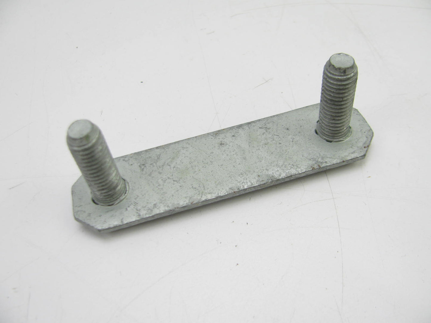 NEW OUT OF BOX OEM MOPAR Stabilizer Bar Retainer Stud Plate - 52038713