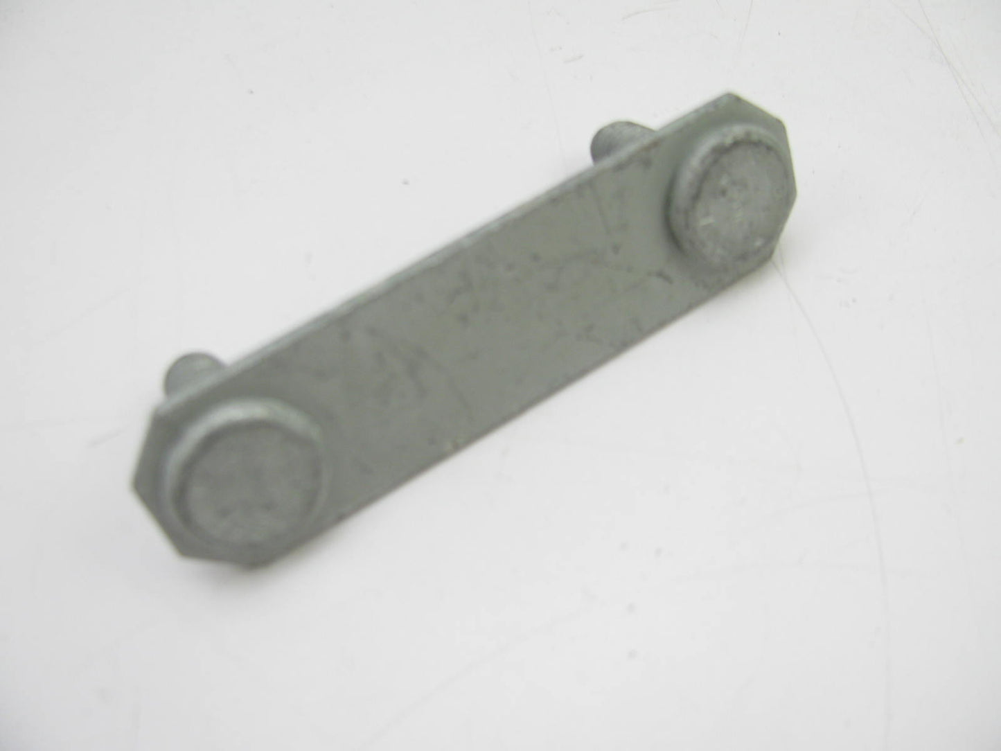 NEW OUT OF BOX OEM For MOPAR Stabilizer Bar Retainer Stud Plate - 52038713