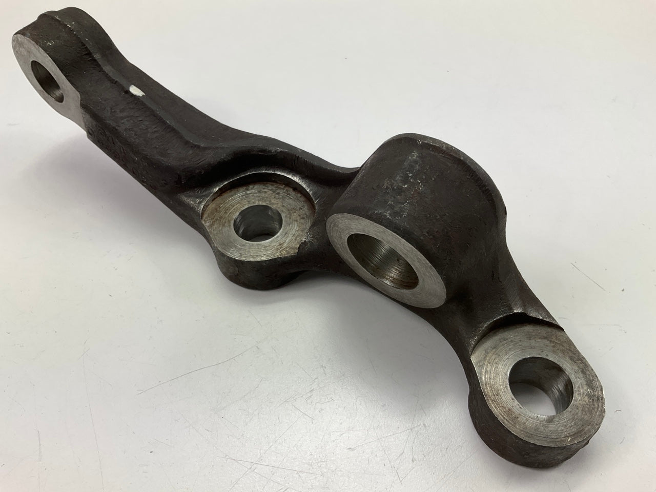 NEW UNBOXED OEM For Mopar Right Passengers Knuckle Sleeve Steering Arm 52038880
