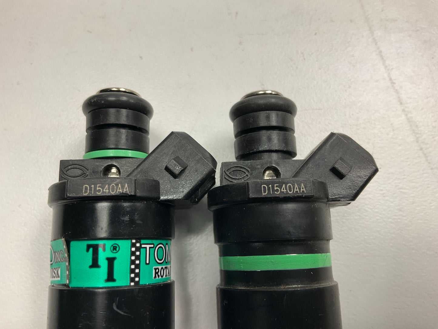 (4) NEW UNBOXED 5208004 Fuel Injectors - 1984-1985 Ford, Mercury 1.6L