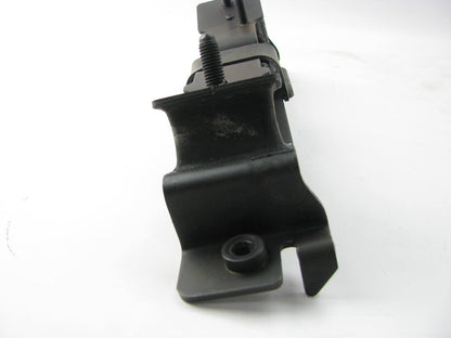 NEW - OUT OF BOX - OEM 52089938AI Auto Trans Rear Mount Bracket