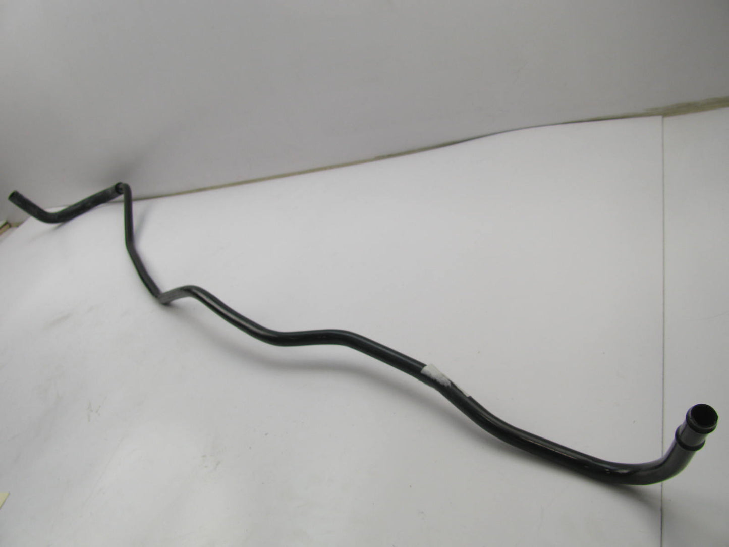 NEW - Out Of Box 52121866AD Fuel Vapor Tube To Canister Hose For 08-09 Ram 3500
