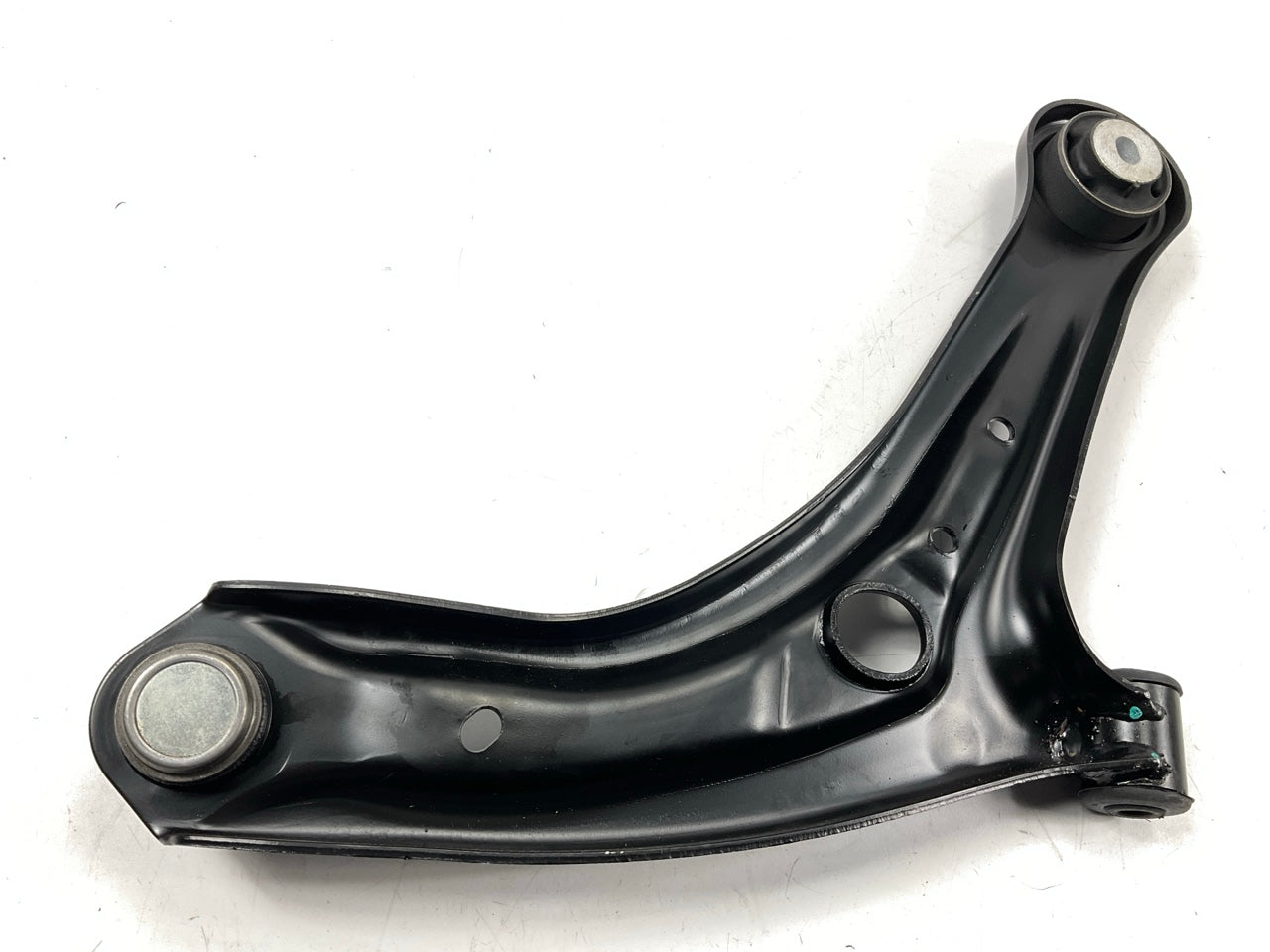 NEW UNBOXED 522-761 Front Left Lower Control Arm For 2011-2019 Ford Fiesta