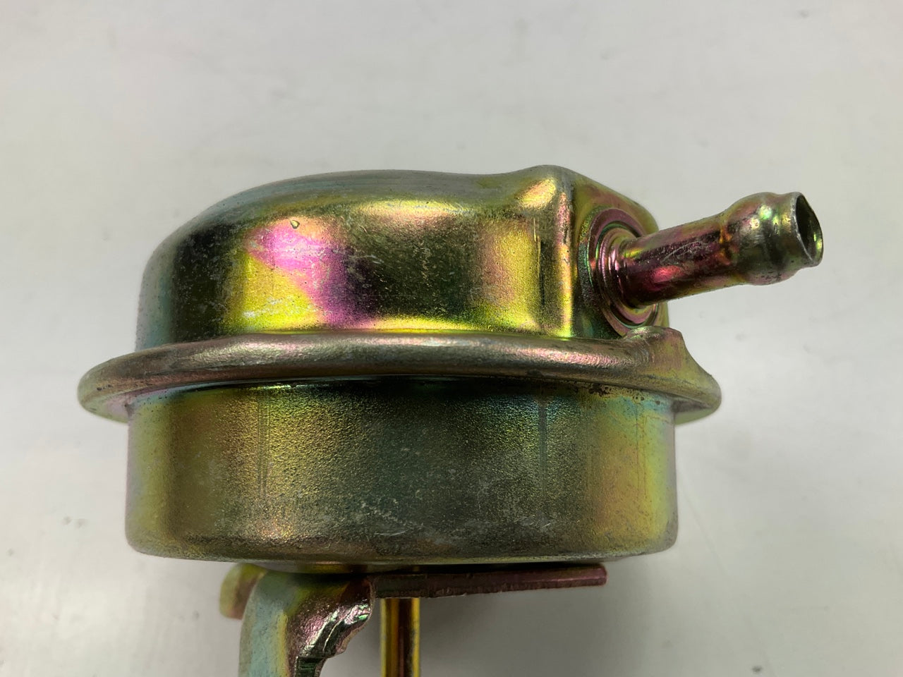 NEW UNBOXED OEM GM 5233650 Exhaust Manifold Heat Riser