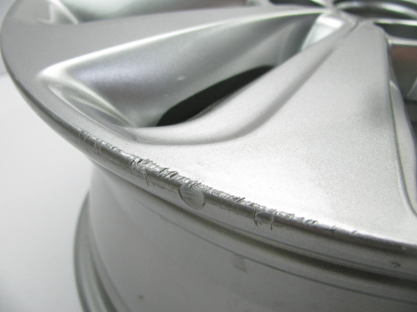 COSMETIC DAMAGE Factory Alloy Wheel Rim 16''x6.5'' OEM For 16-17 Sonata 52910E6110