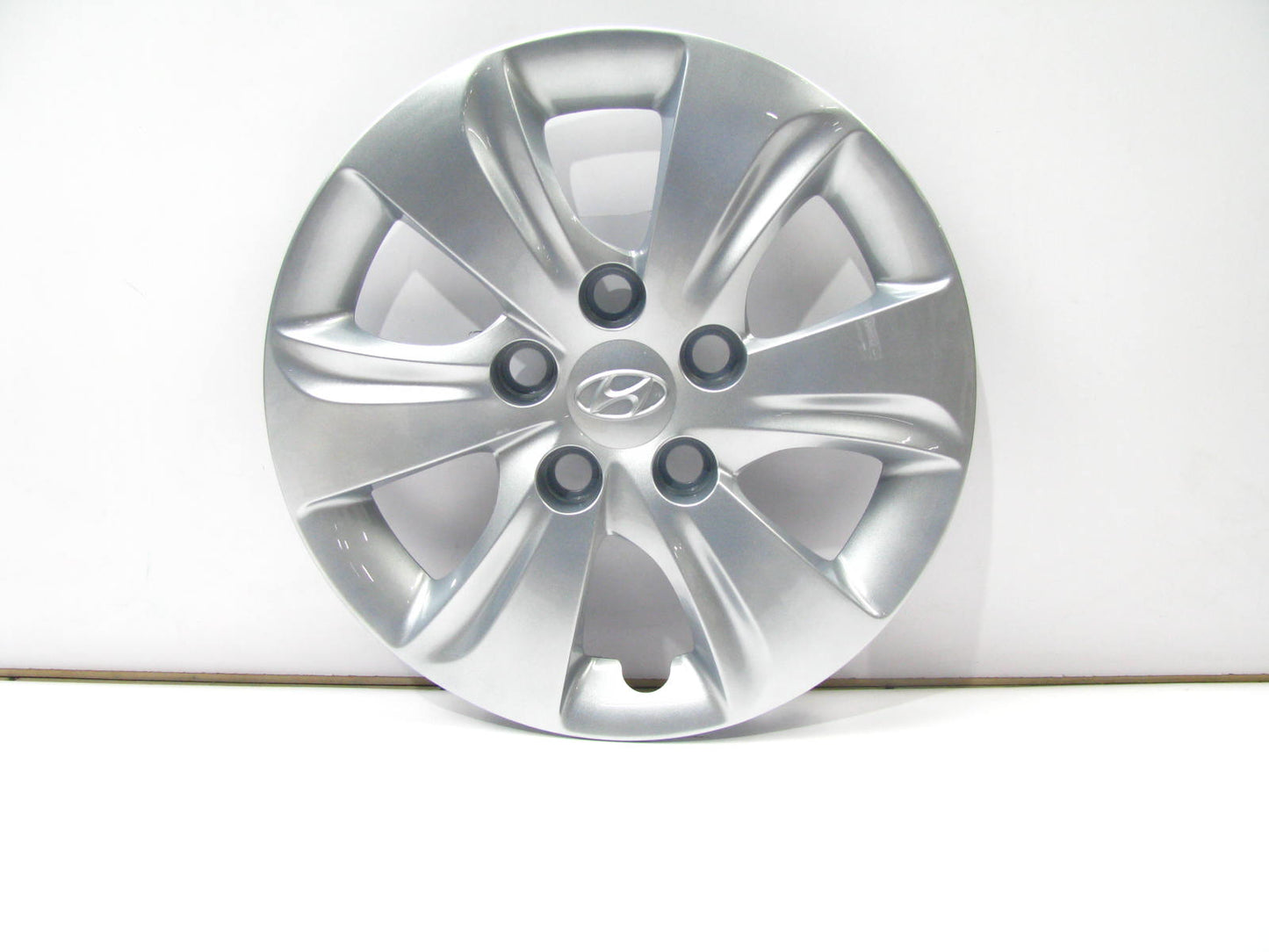 NEW UNBOXED 52960-3X000 15'' Inch Wheel Cover Hub Cap OEM For 2012-2016 Elantra