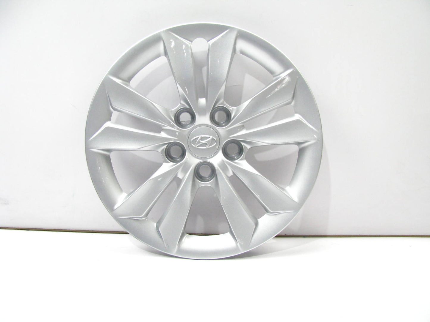 NEW UNBOXED OEM 16'' Wheel Cover Hubcap For 2011-2014 Hyundai Sonata 529603Q010