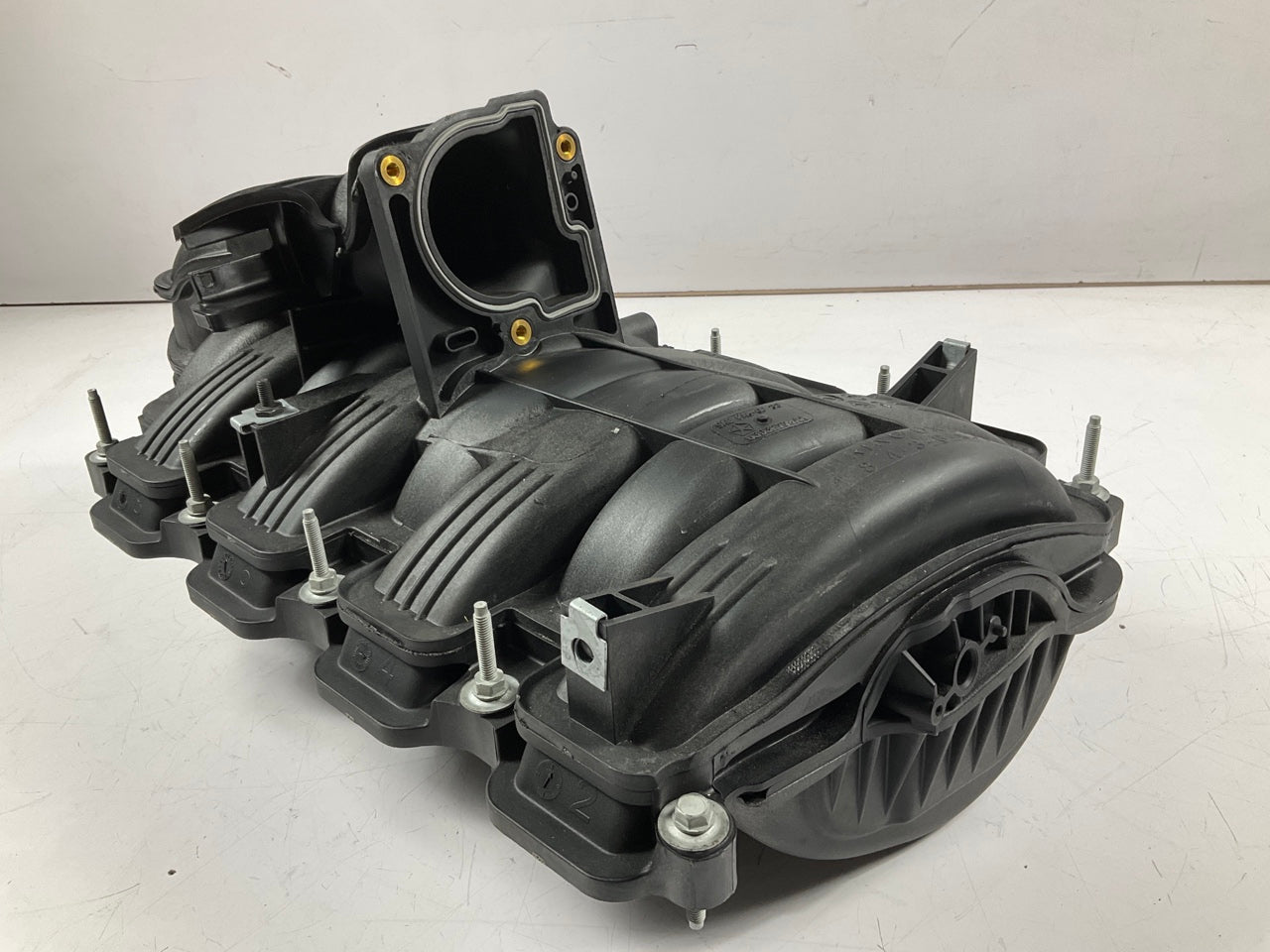 NEW UNBOXED OEM Mopar 53032774AA Plastic Intake Manifold - 2005-2007 4.7L V8