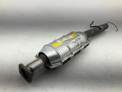 New Unboxed Walker 53389 Catalytic Converter - 2001-2004 Ford Escape, Tribute