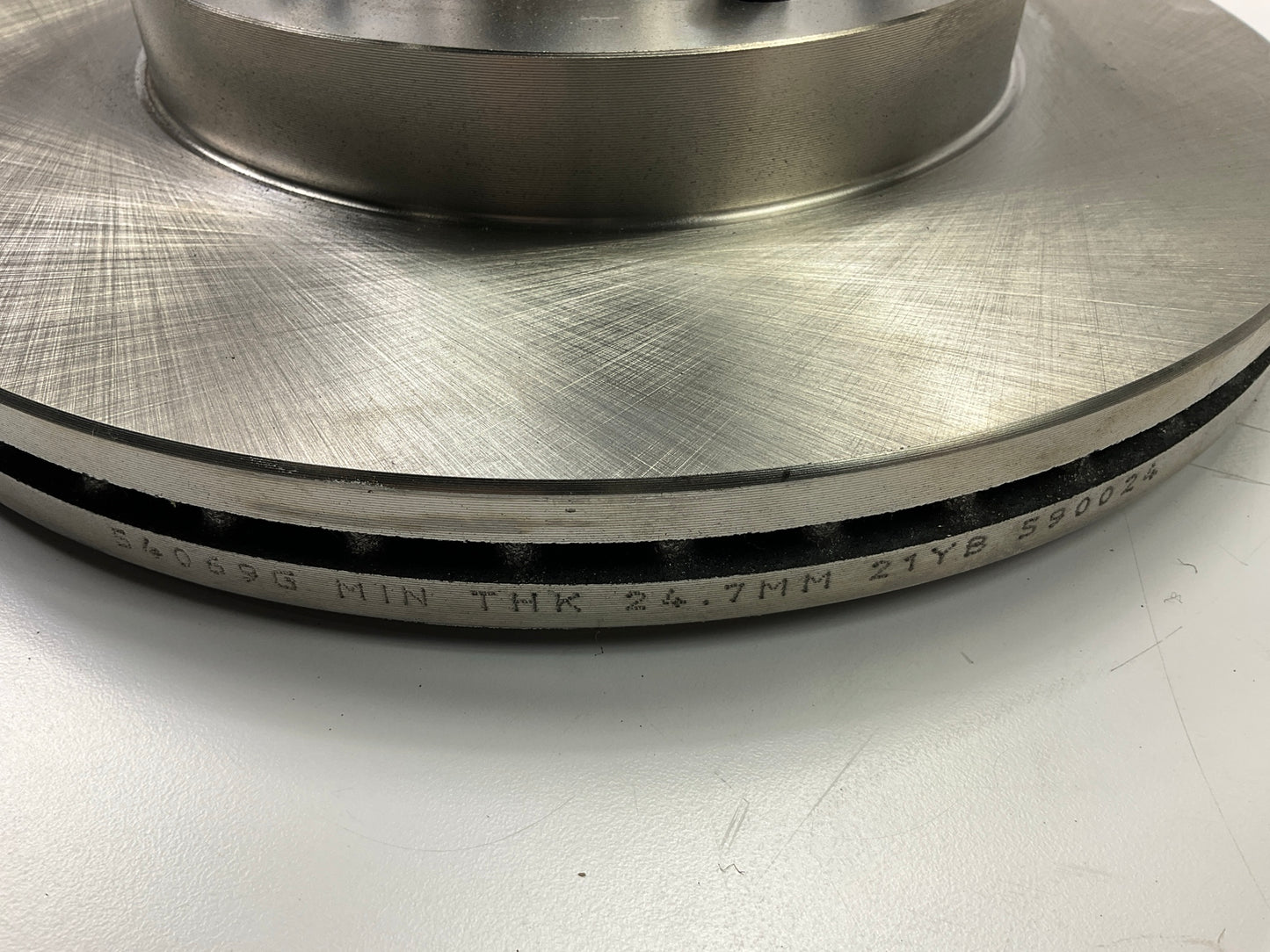 NEW - UNBOXED 54069G Front Disc Brake Rotor & Hub Assembly