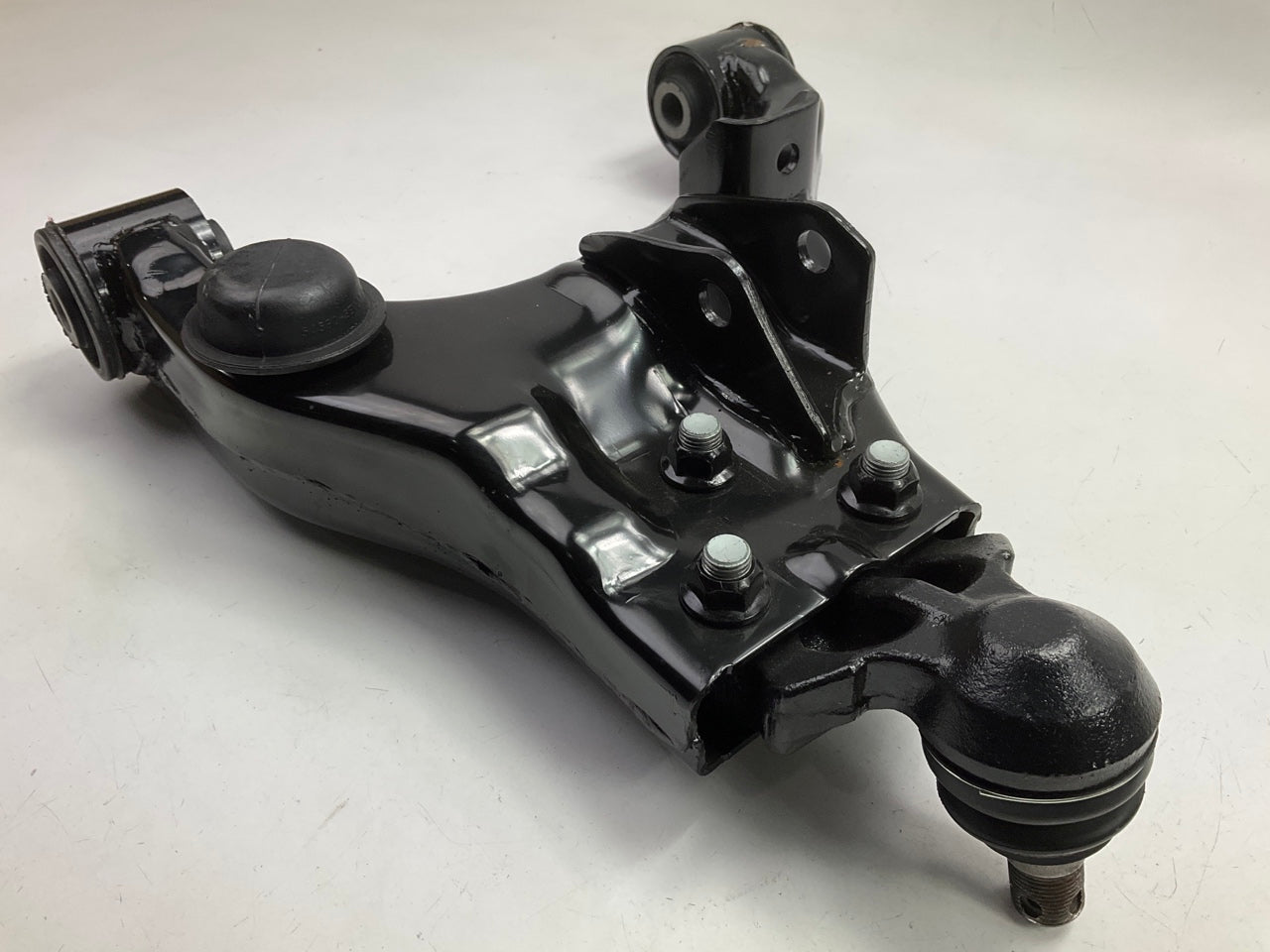 NEW UNBOXED 545203E003 Front Right Lower Control Arm For 2003-2006 Kia Sorento