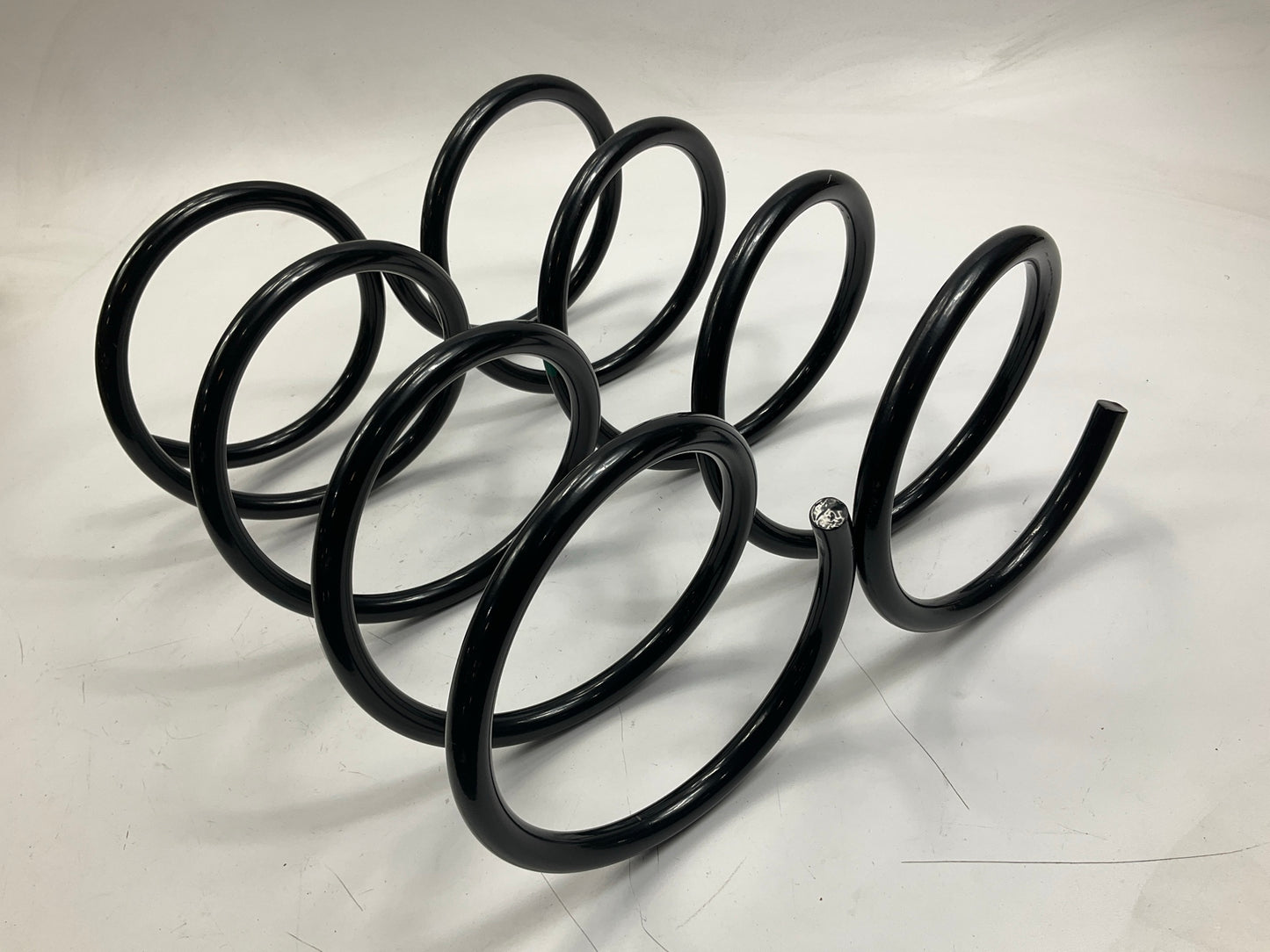 (2) NEW UNTAGGED 546304D100DS Front Coil Spring OEM For 2006-2014 Kia Sedona