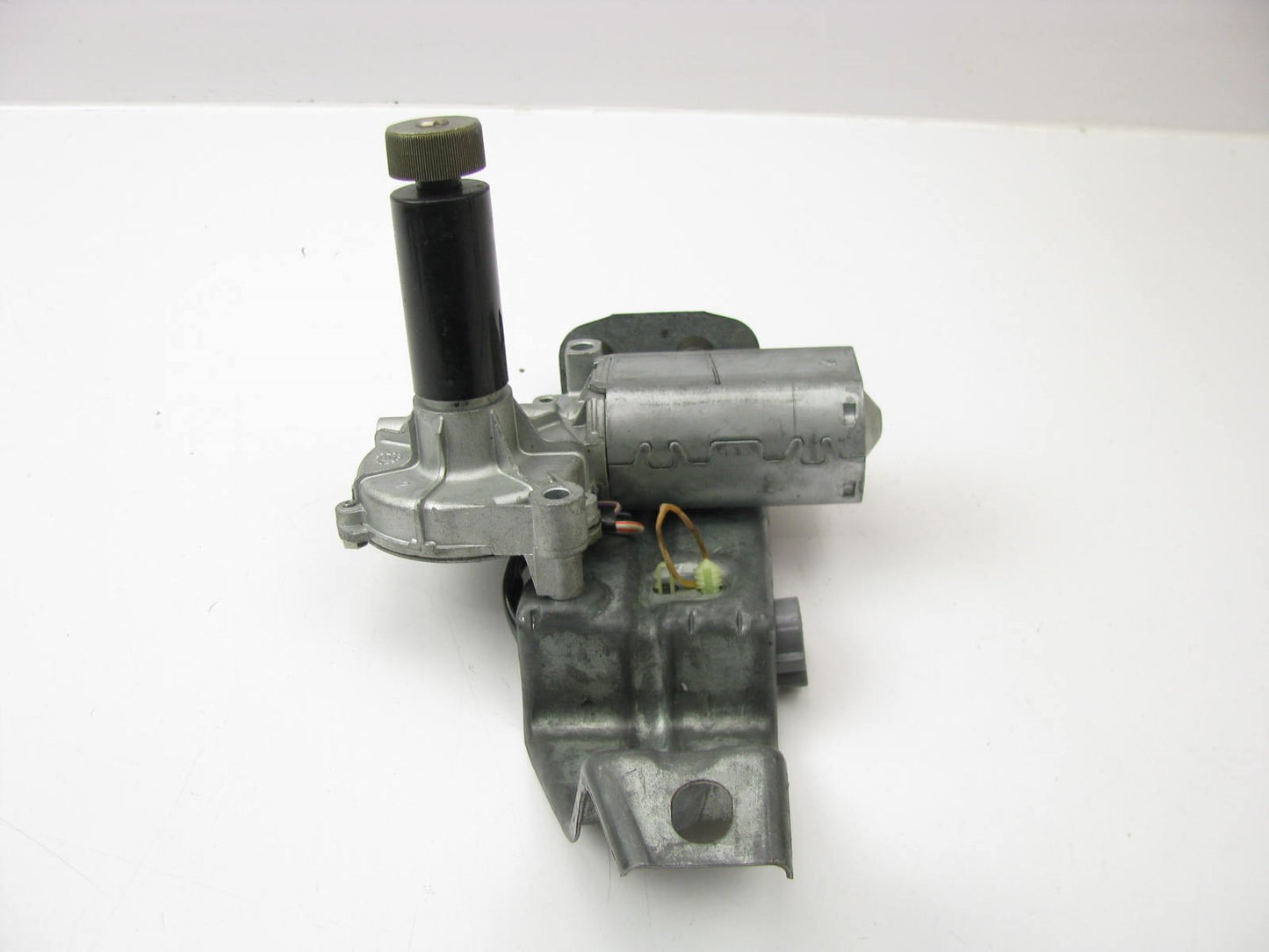 NEW - OUT OF BOX - OEM 54902012 Rear Glass Wiper Motor 1995-1999 Ford Explorer