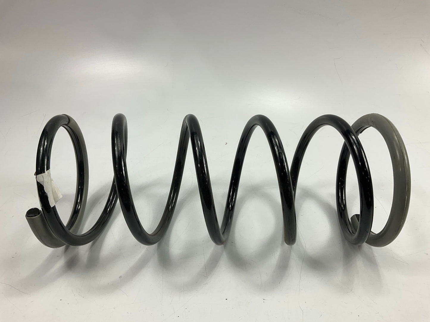 NEW OEM UNBOXED 55020-1W201 Rear Coil Spring For 1999-2004 Nissan Pathfinder