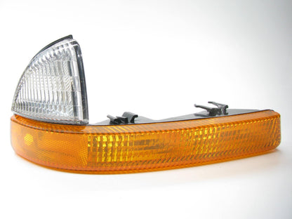NEW UNBOXED OEM RIGHT Passenger Side Turn Signal Light Lamp For 1998-03 Durango