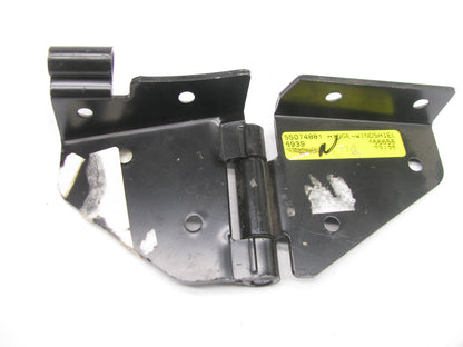 NEW - OUT OF BOX 55074881 Left Upper Body Half Hinge For 1991-1995 Wrangler