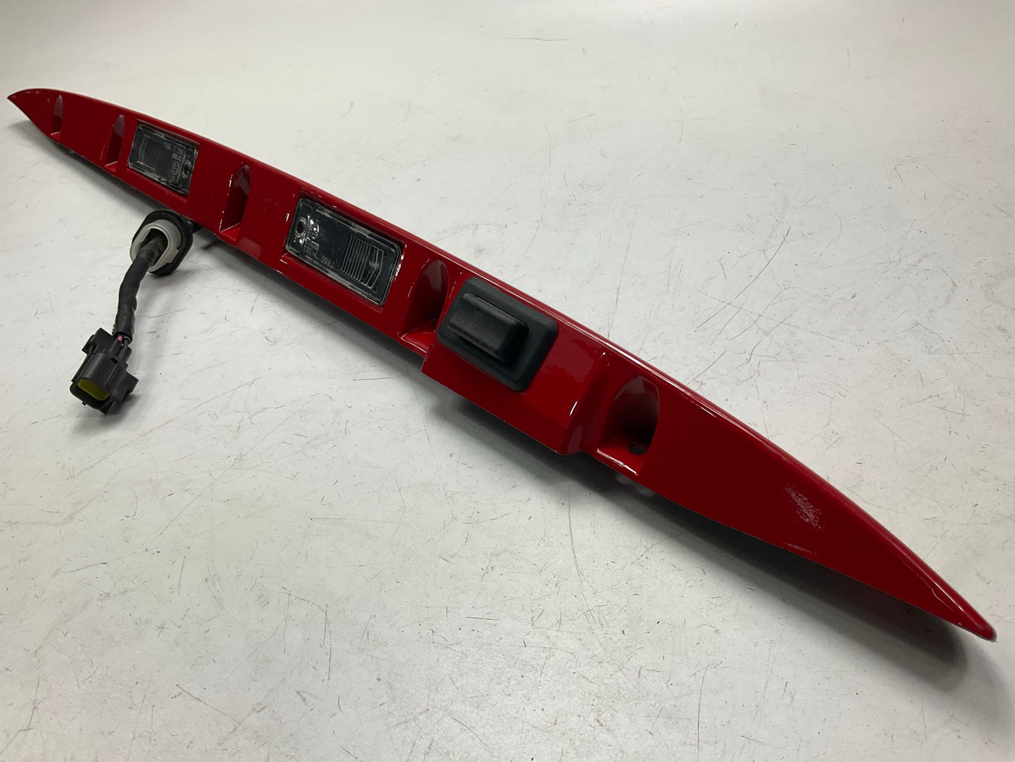USED SCRATCHED - License Plate Lamp Light Trim Flame Red 99-04 Grand Cherokee