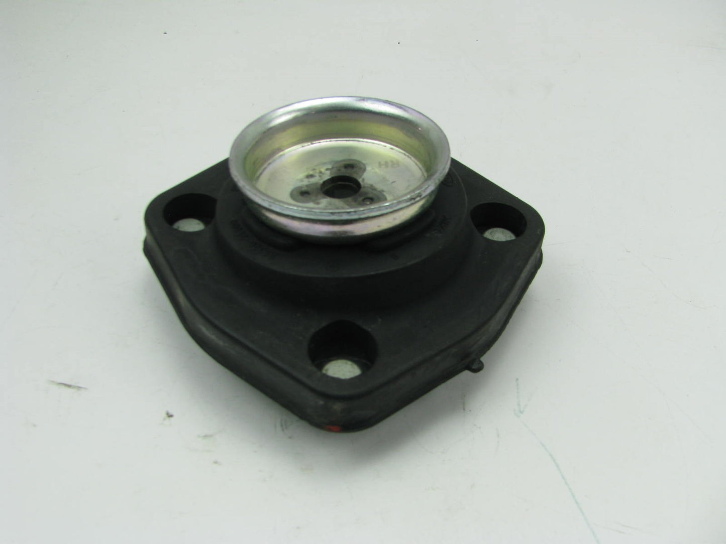 NEW - OUT OF BOX - REAR RIGHT Suspension Strut Insulator OEM For 2005-09 Tuscon