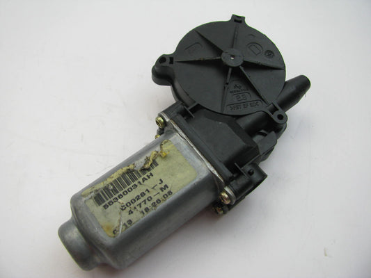 NEW OUT OF BOX 55360031AH Front LEFT Power Window Motor For 2002-07 Jeep Liberty
