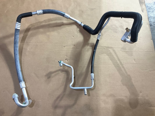 NEW - OUT OF BOX 55913 A/C Refrigerant Discharge / Suction Hose Assembly