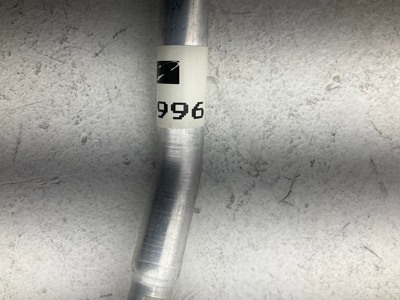 NEW UNBOXED Four Seasons 55996 A/C Refrigerant Suction Hose 1989-1992 Volvo 740