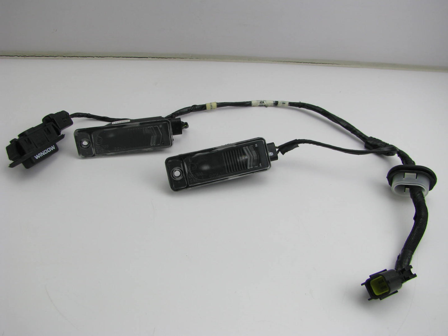 Rear License Plate Lamp Light Back Glass Window Switch 99-04 Grand Cherokee