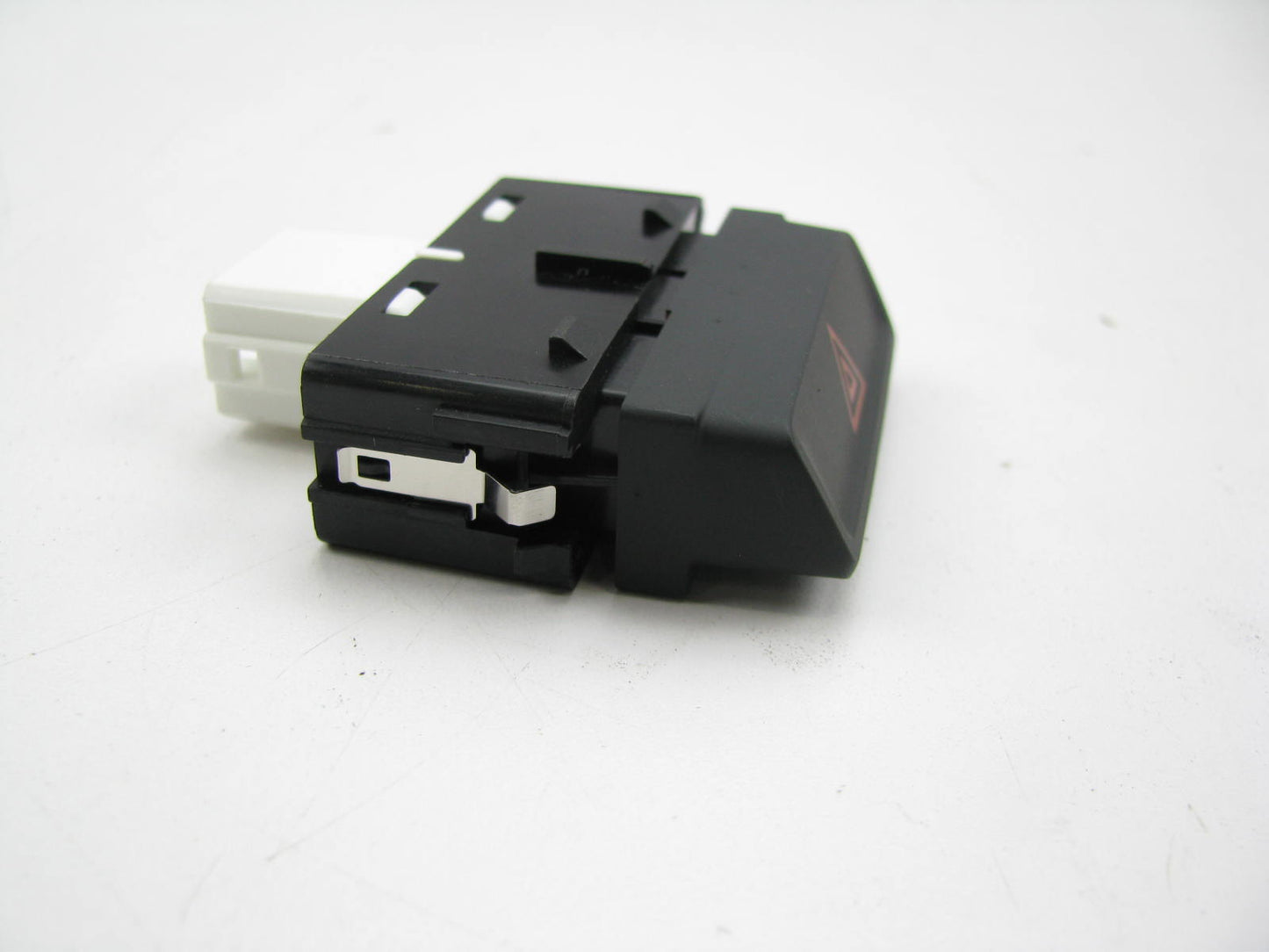 NEW - UNBOXED OEM Emergency Warning Hazard Switch For 2016-18 Volkswagen Passat