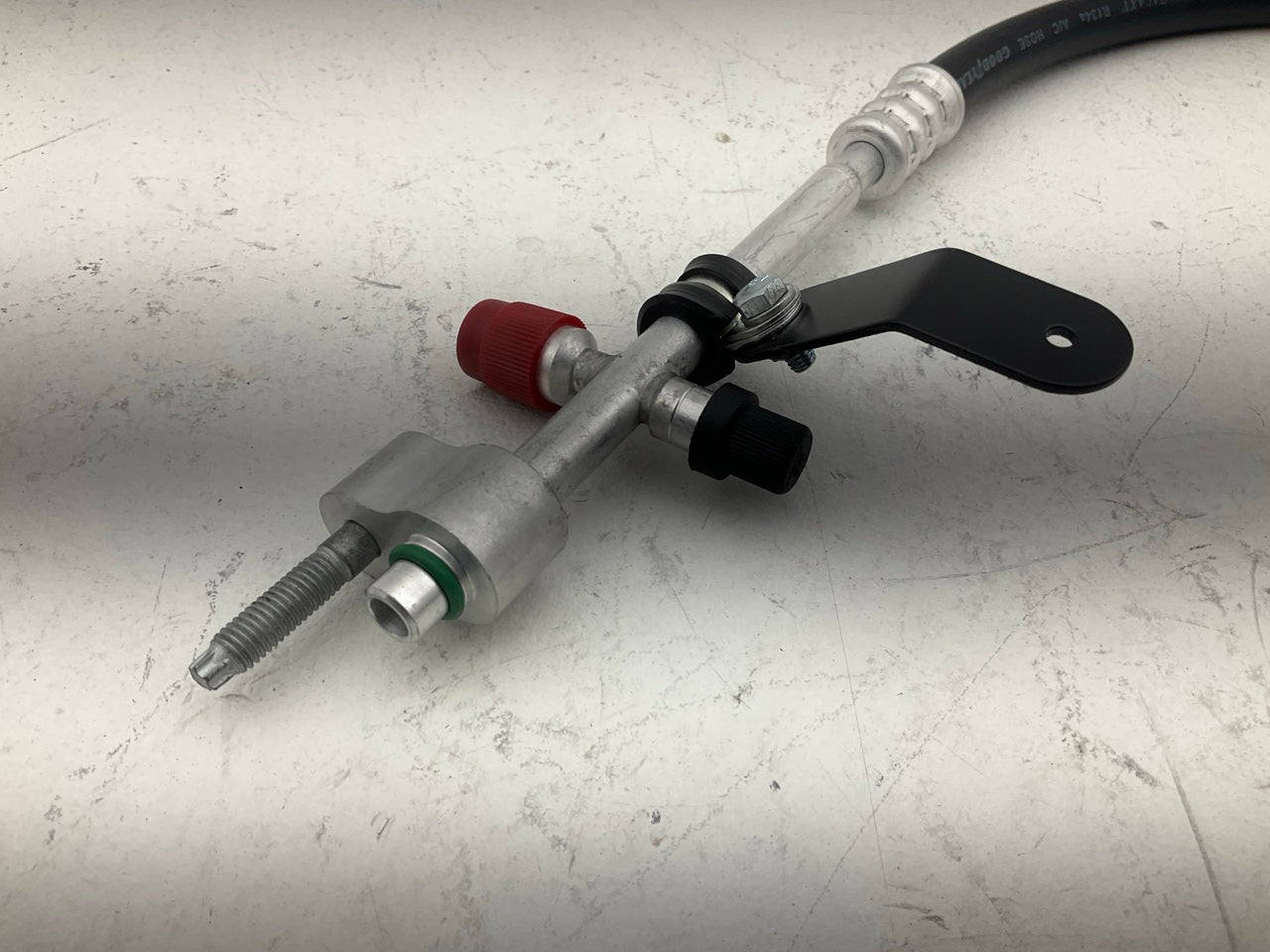 NEW 56433 A/C Refrigerant Discharge/Suction Hose 99-01 Alero, 99-01 Grand Am