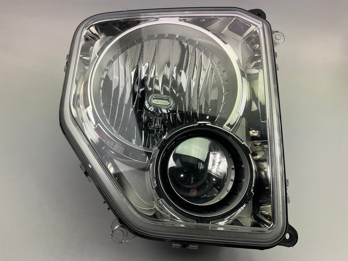 Cosmetic Damage - Right Passengers Headlight Headlamp OEM For 2008-2012 Liberty
