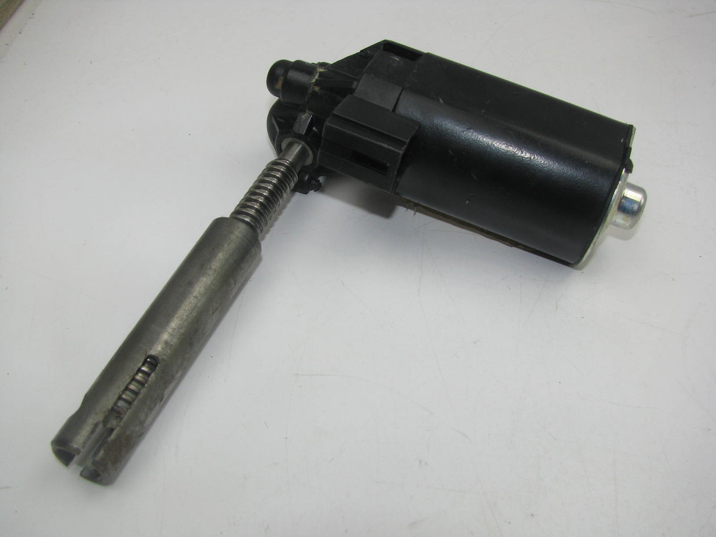 NEW - OUT OF BOX OEM Left Vertical Seat Adjust Motor For 94-97 Ram 5709060